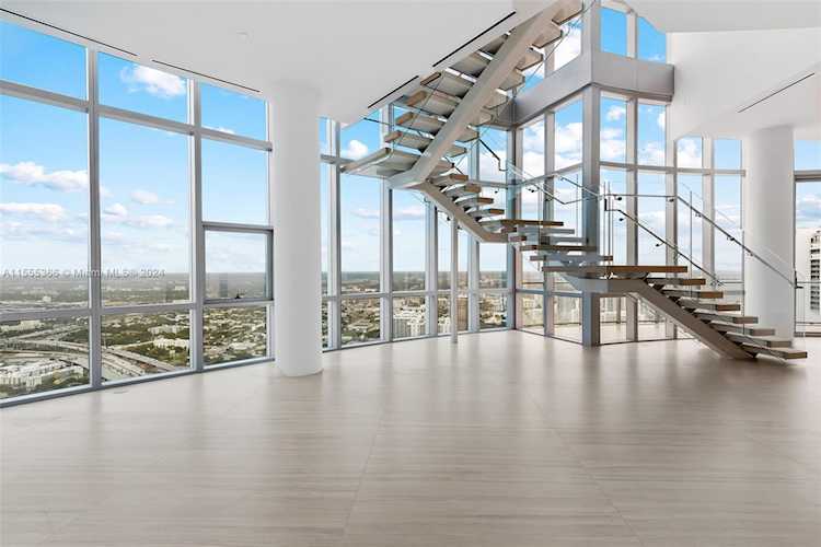 851 NE 1st Ave #PH 5500 Miami, FL 31 33132 | Skyrise Lab Photo 10